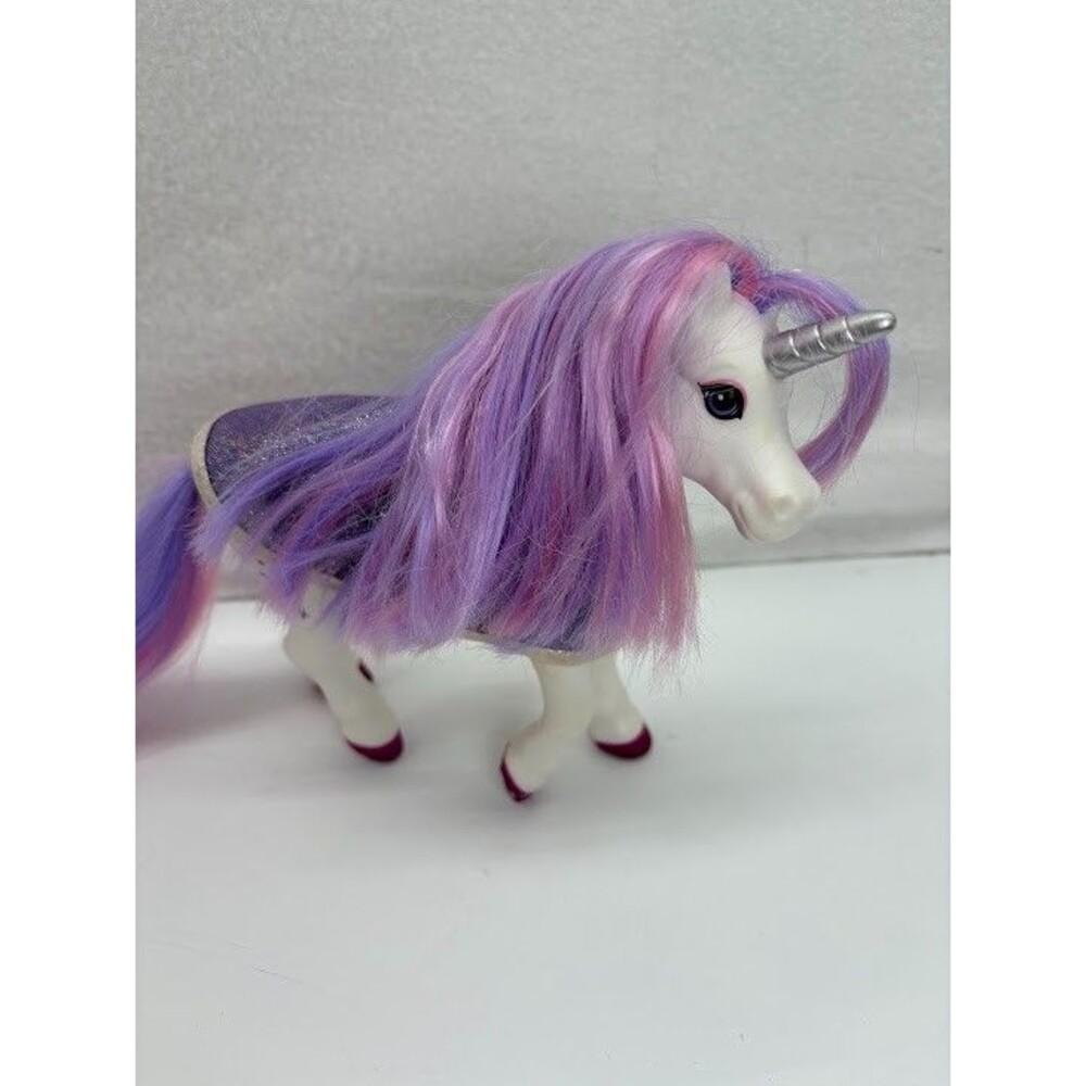 2017 Breyer Luna White Unicorn Horse Pink/Purple Tail & Mane